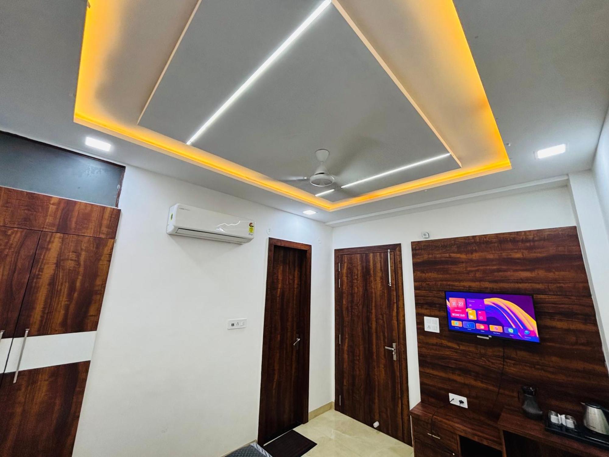 White Town - Agra Homestay *