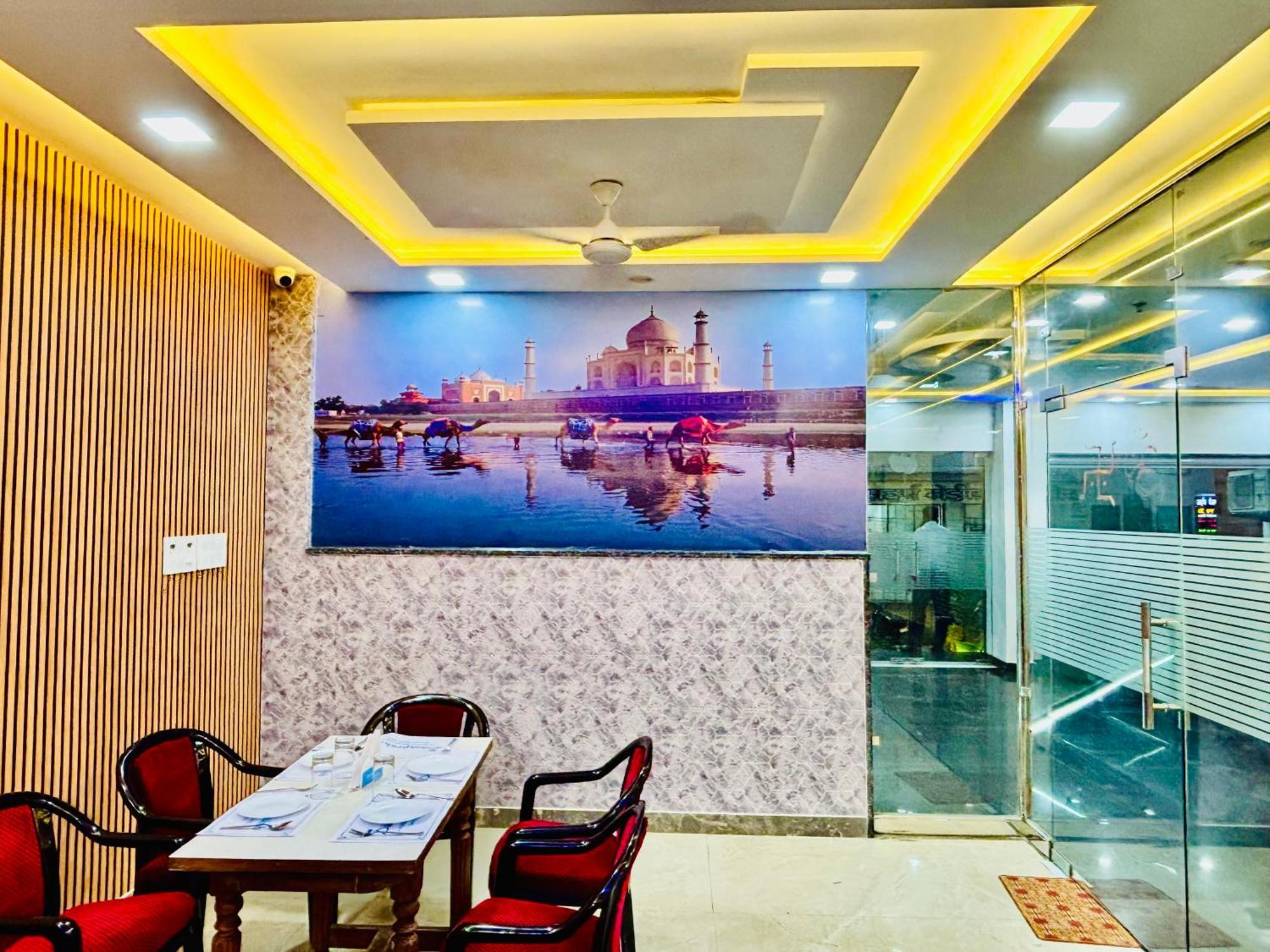 White Town - Agra Homestay *